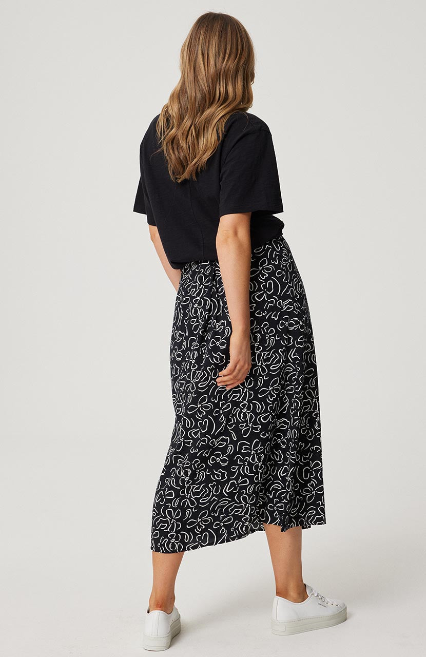 Ava Skirt - Black Stencil
