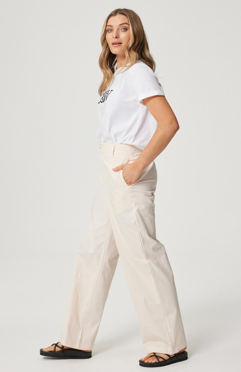 Lucy Trouser - Chalk